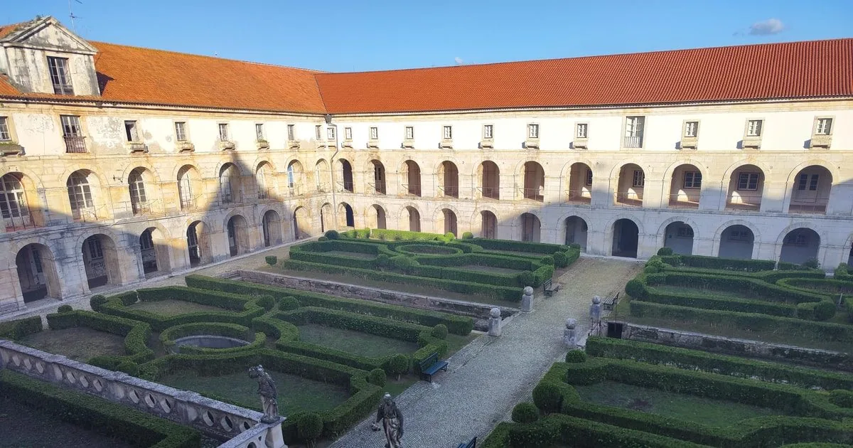 Tomar, Batalha, Alcobaça & Óbidos Templar & Medieval Legacy